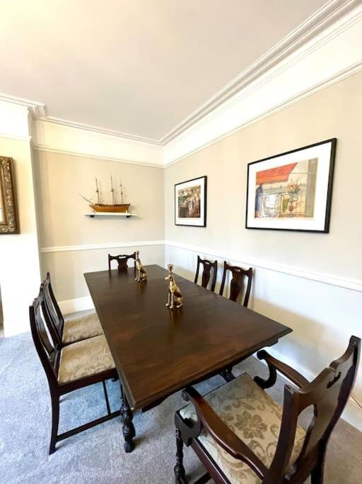 Cosy Ground Floor Apartment *